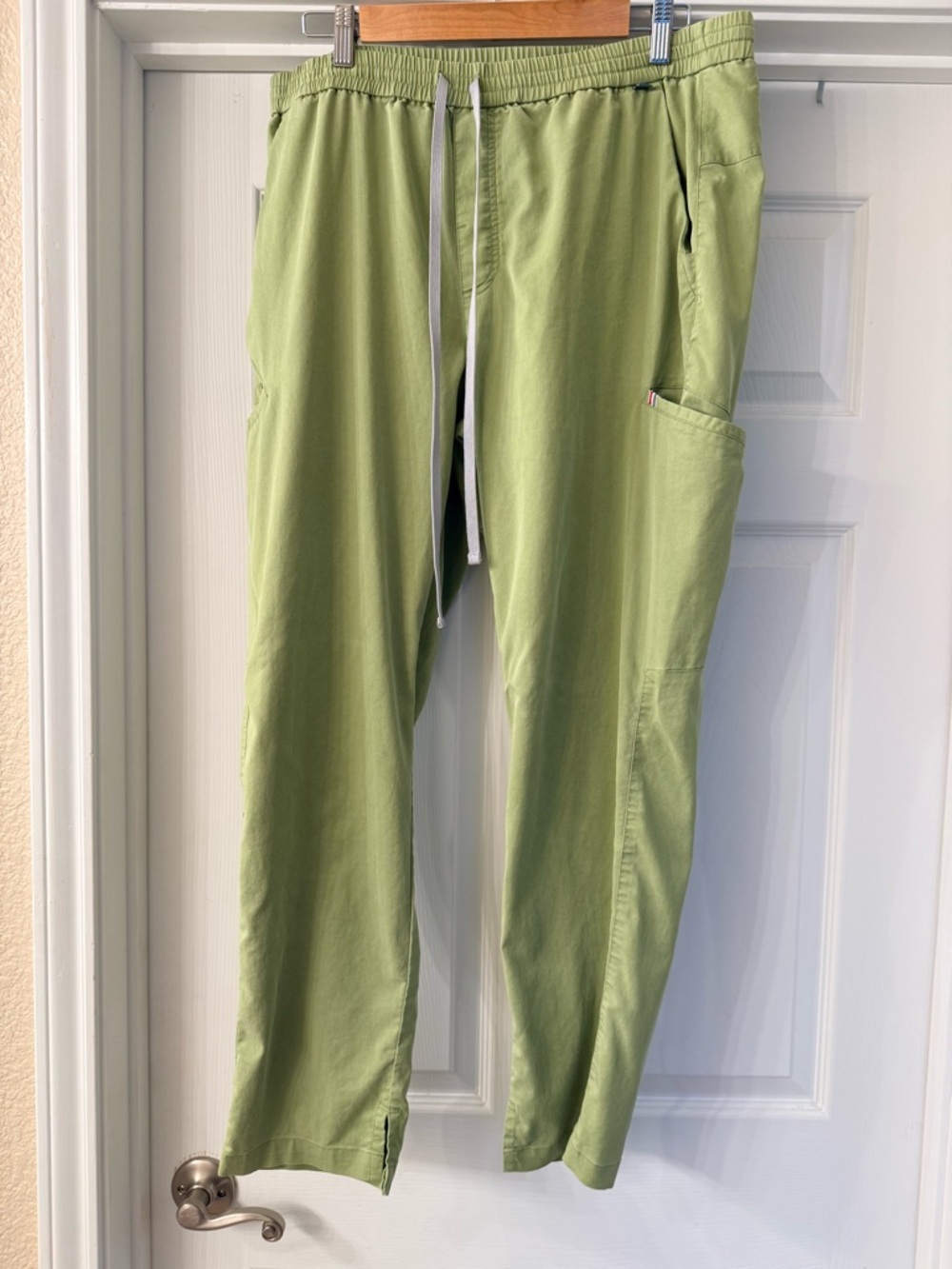 Mediclo Scrub Set XL Green Sustainable V-Neck Top Jogger Pants Stretch Tencel - Picture 17 of 17